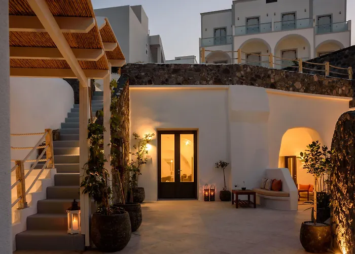 White Dream 2* Fira (Santorini)