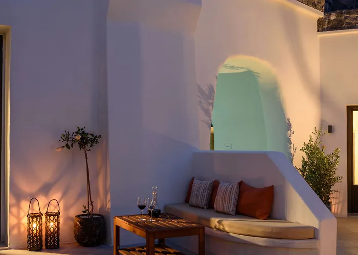 White Dream Fira (Santorini)