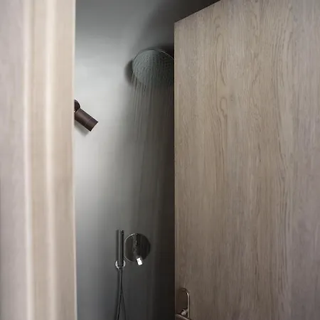 White Dream ホテル 2*