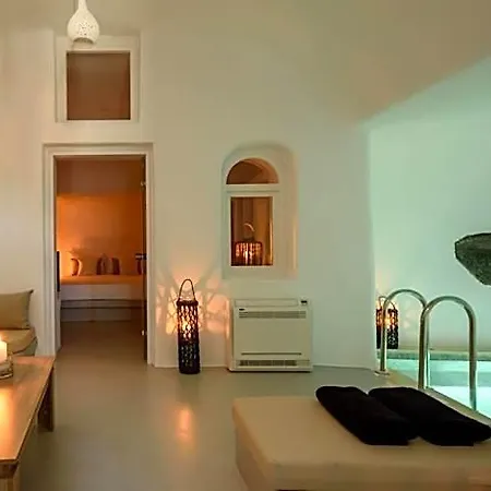 White Dream Fira (Santorini)