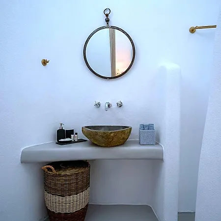 White Dream Hotel