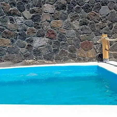 Hotel White Dream