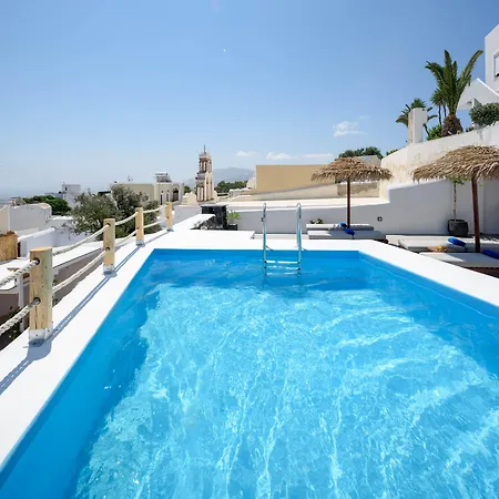 White Dream Hotel 2*