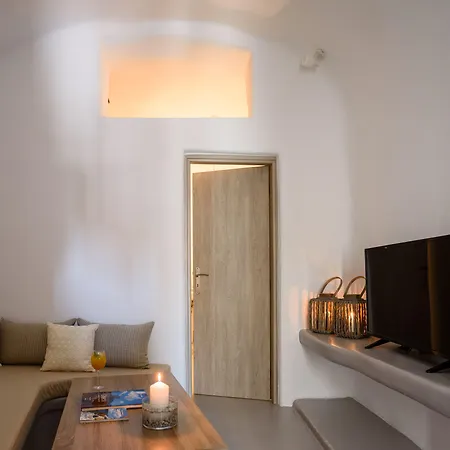 White Dream Hotel 2*